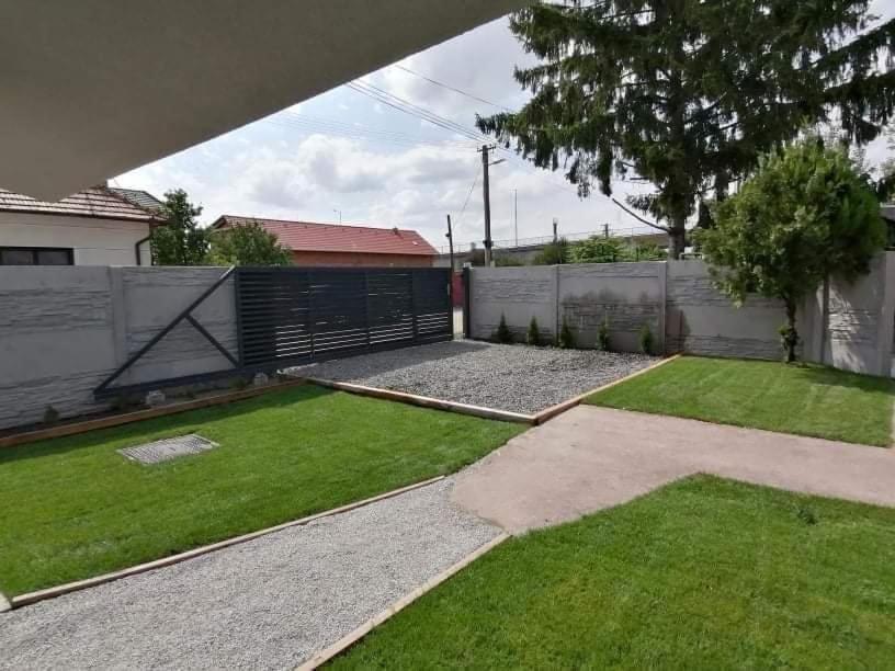 Vikendovy Dom Hlboka Dunajská Streda Exterior foto