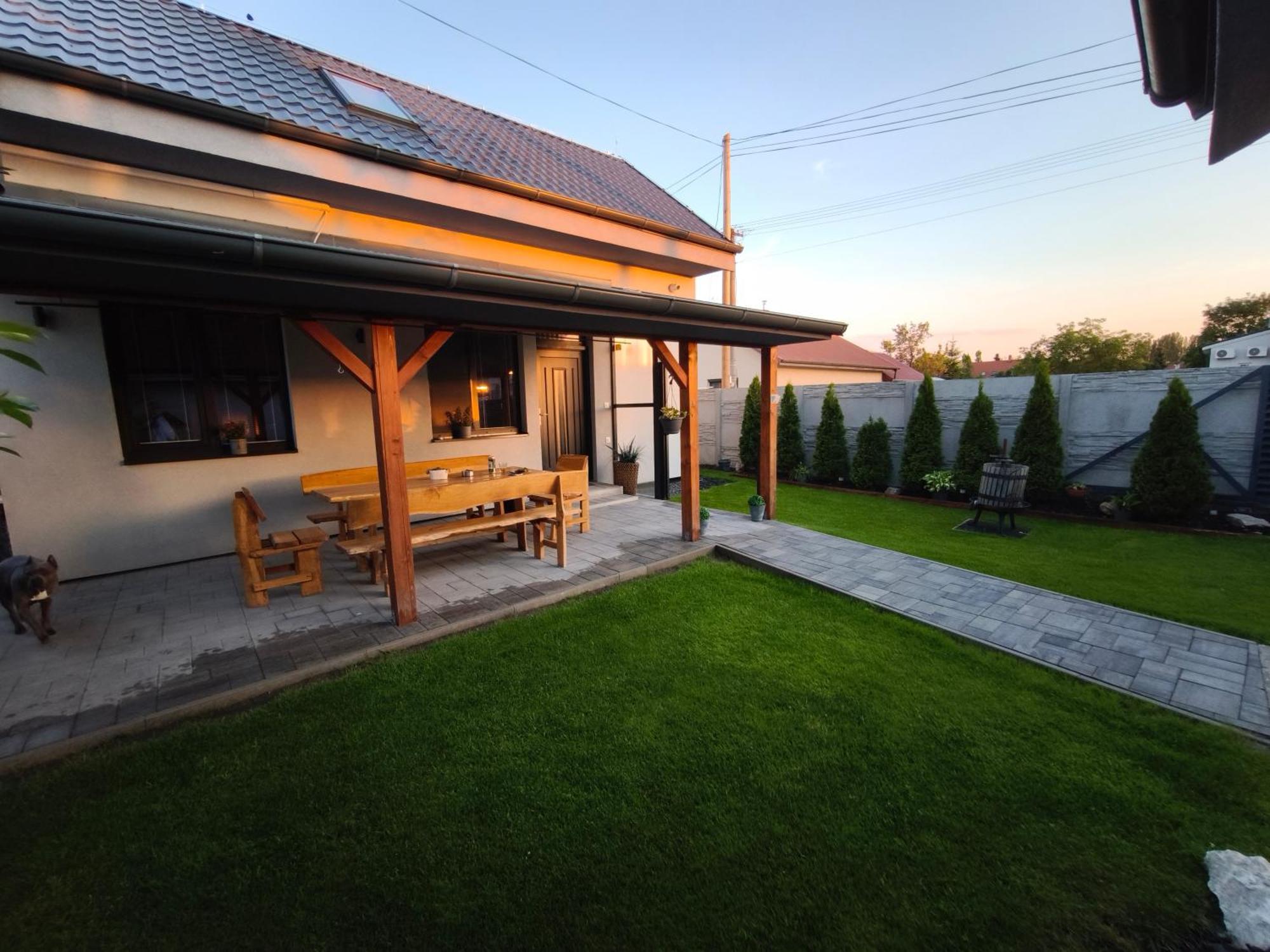 Vikendovy Dom Hlboka Dunajská Streda Exterior foto